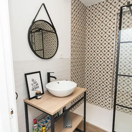 Luna De San Basilio 아파트 *